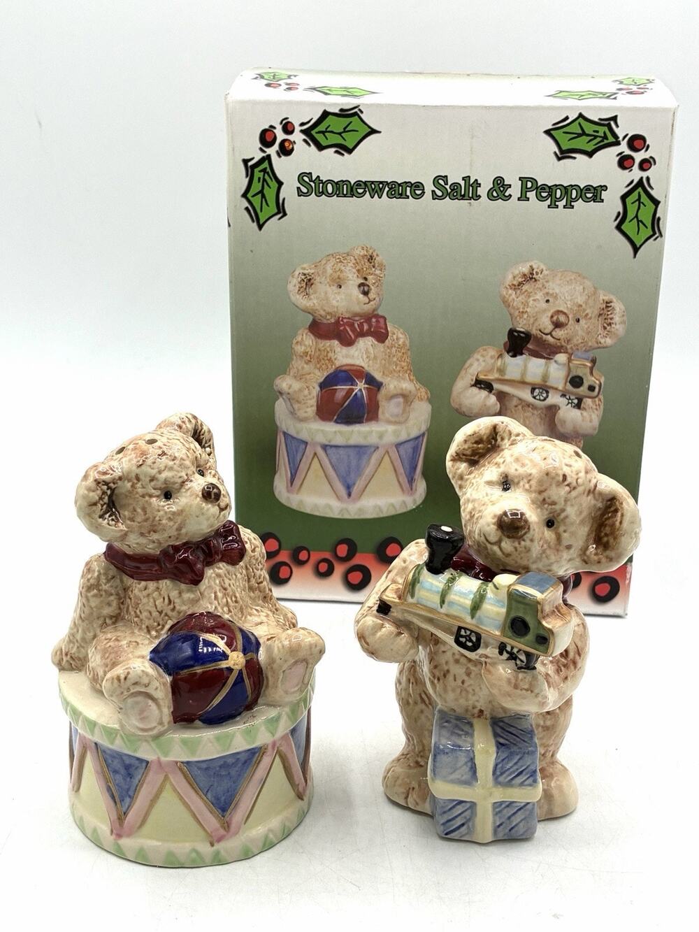 Vintage Christmas Teddy Bear Stoneware Salt Pepper Shakers NOS Original Box